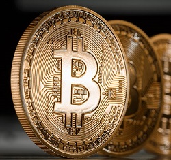 Биткойн взял курс на рекордный максимум