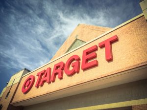 Продажи Target выросли в праздничный период во всех категориях товаров