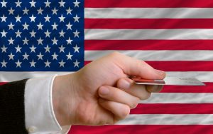 Индекс потребительского доверия в США вырос в феврале выше прогнозов