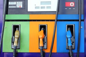 Нефтяные цены падают на фоне роста добычи в США