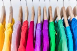 Чистая прибыль H&M по итогам фингода упала на 21,8%