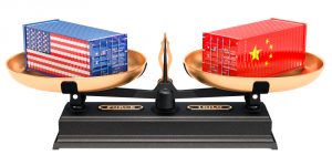 Торговый дефицит США отступил от максимума десяти лет на фоне падения импорта из Китая