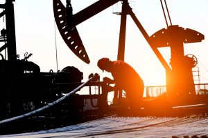 Цены на нефть выросли на сообщениях о результатах заседания министерского мониторингового комитета ОПЕК+
