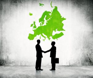 Деловая активность в еврозоне замедлила рост в марте