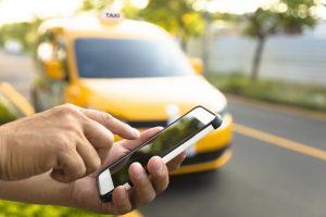 Американская Lyft готовится к IPO, планируя привлечь около 2 миллиардов долларов