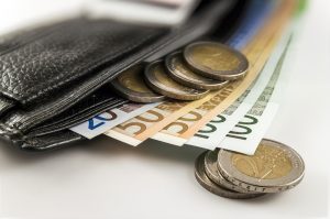 Заработная плата в еврозоне выросла на 2,3% в четвертом квартале