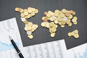 МВФ ухудшил прогноз роста мировой экономики в 2019 году до 3,3%