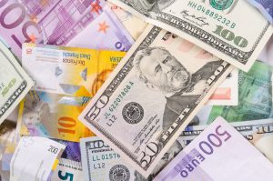 Дефицит внешнеторгового баланса США в феврале упал до минимума с июня 2018 года