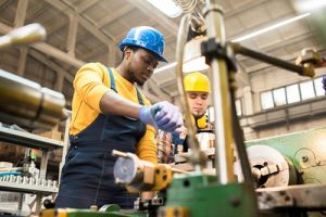 Промышленное производство в США сократилось на 0,5% в апреле