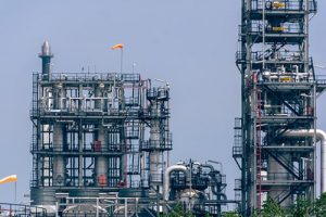 Число нефтегазовых установок в мире снизилось в апреле