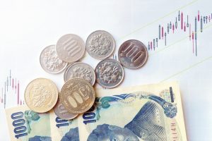 Годовая инфляция в Японии ускорилась в апреле до 0,9%