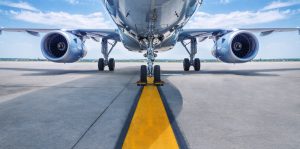 Годовая прибыль Ryanair упала в 1,6 раза
