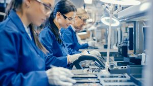 Foxconn готова быстро перенести производство iPhone из Китая