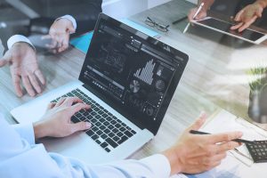 Американская HP по итогам 9 месяцев снизила чистую прибыль на 29%
