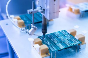 Мировые продажи полупроводников упали в апреле на 14,6%