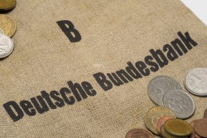Deutsche Bank предупредил о возможном крахе финансовой системы Европы из-за низких процентных ставок