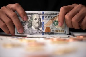 Сможет ли евродоллар преодолеть уровень сопротивления 1.1175?