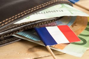Во Франции выросли потребительские расходы