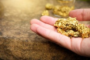 Золото: инфляция и стоимость доллара