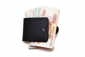 Рубль пытается отбить недавние потери