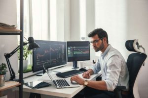 Fitch снизило рейтинг Ford до «BB+»