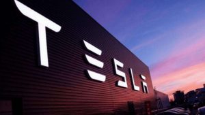 Tesla: бонус Илона Маска “размоет” долю акционеров