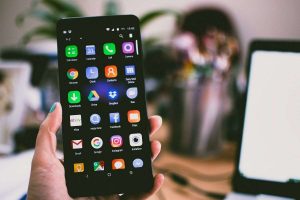 Поставки смартфонов в мире сократятся в этом году на 9,5%