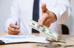 Расчеты между РФ и Китаем: часть доллара в достигла исторического минимума