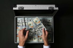 Мировой долг может составить 300 трлн долларов