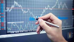 Гонконг: безработица снизилась в июне до 5,5%