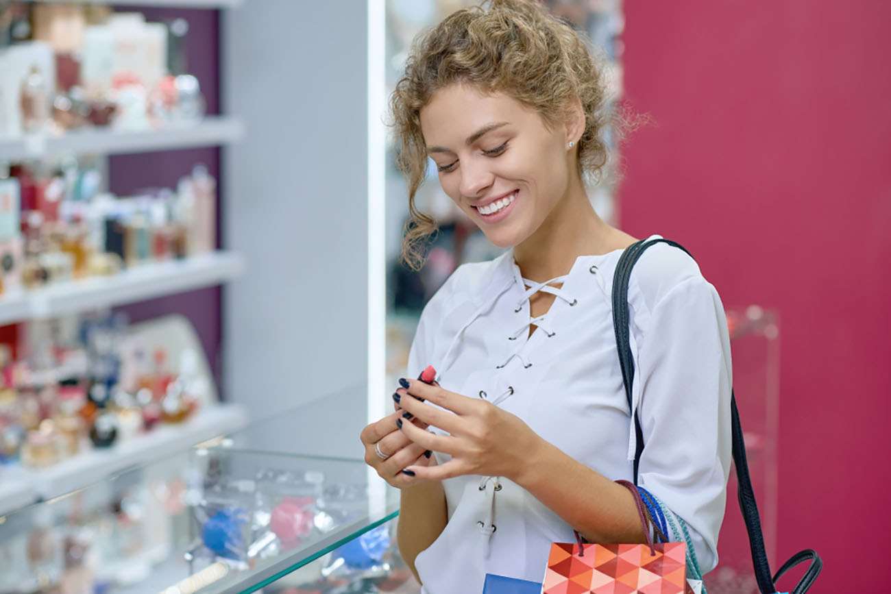В феврале розничные продажи в Великобритании сократились на 0,3%